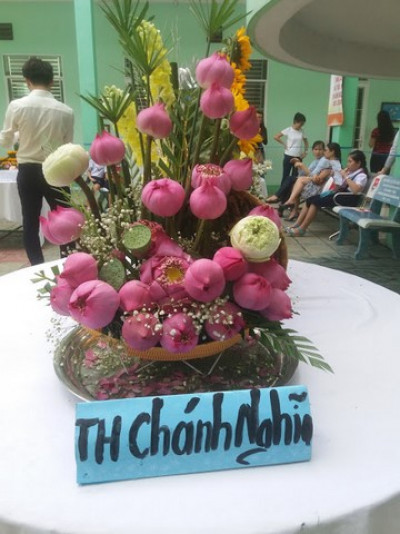 Hội thi Cắm hoa, nét bút tri ân và thiết kế thiệp cấp TP 20-11