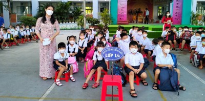 Đón học sinh tựu trường năm học 2022 - 2023