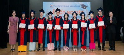 Giáo viên Tiểu học Chánh Nghĩa   tốt nghiệp khóa bồi dưỡng tiếng Anh song ngữ