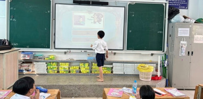 Lễ chào cờ đầu năm 2026 và kết hợp phát thưởng cho học sinh đạt giải hội thi kể chuyện theo sách