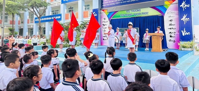 Chào cờ đầu tuần – Lan tỏa tinh thần học tập suốt đời