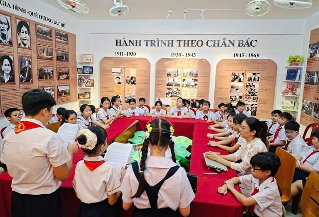Lan tỏa tình yêu và lòng kính yêu Bác Hồ qua hoạt động tham quan, học tập tại Không gian văn hóa Hồ Chí Minh
